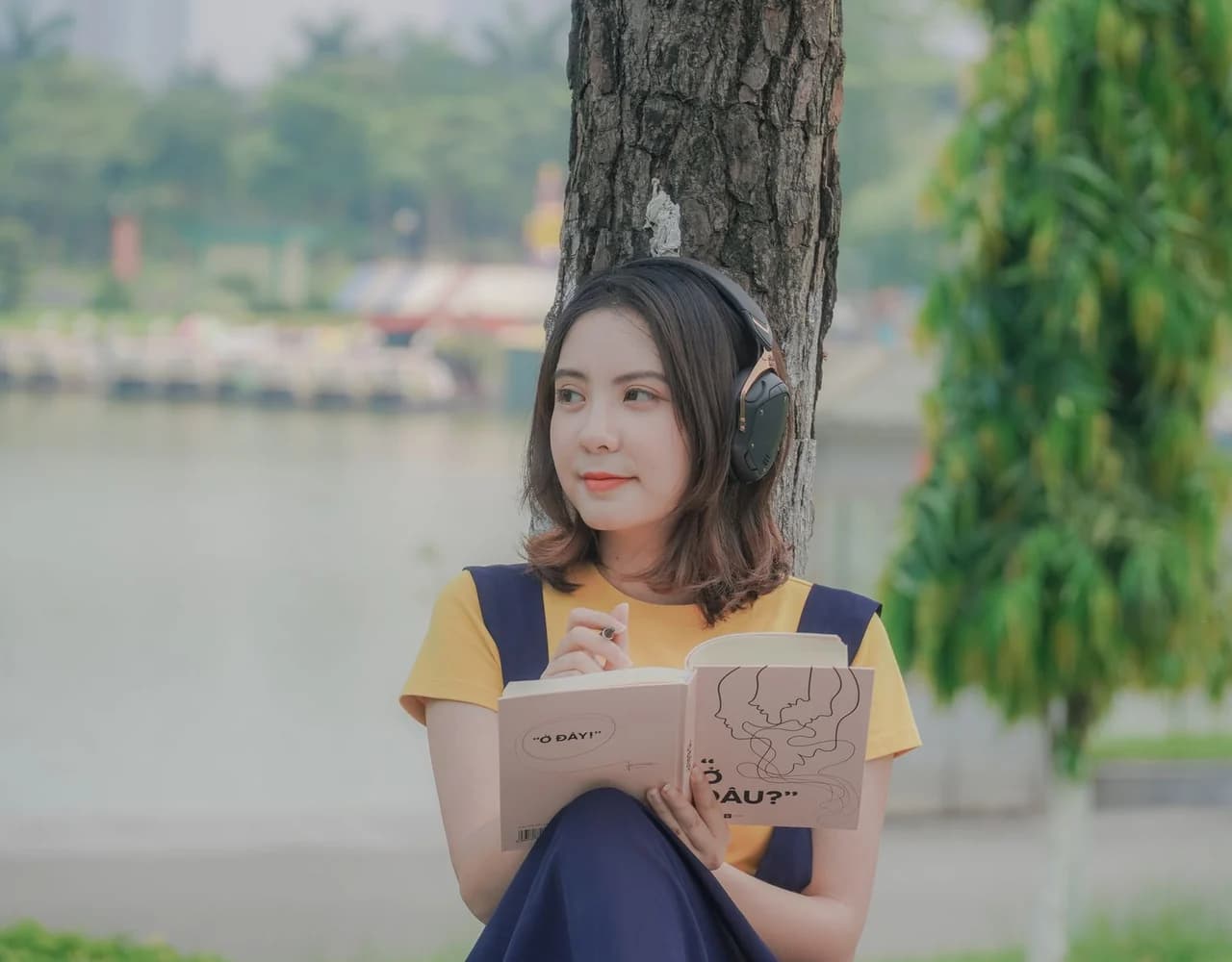 A person reading an article
